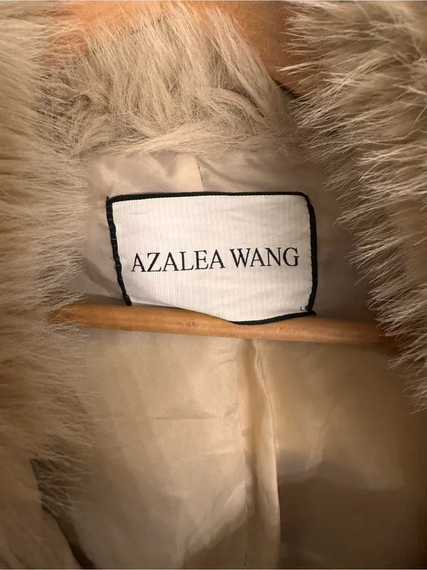 AZALEA WANG Khokho Faux Fur Cropped Jacket - Image 3