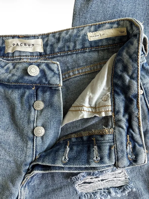 PacSun Distressed Mom Jeans Size 27 Light Wash Button Fly - Image 2