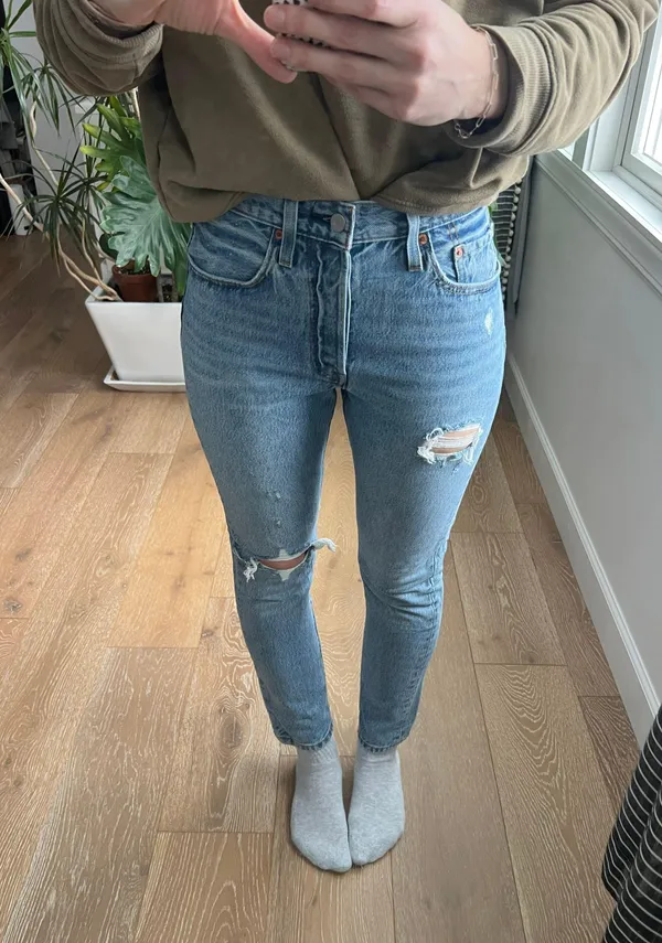 Levi’s 501s Skinny Jeans 26/28 - Image 4