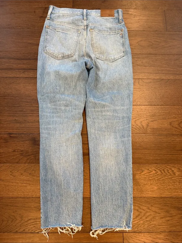 Madewell Perfect Vintage Jeans Light Wash Distressed Raw Hem Size 26 - P31 - Image 7