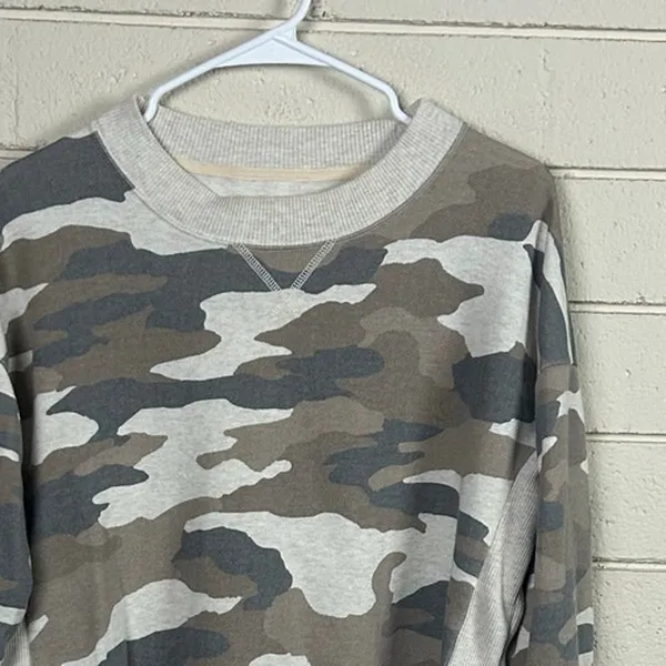 Aerie Good Vibes Gray Camo Oversized Crewneck Sweatshirt size S - Image 7