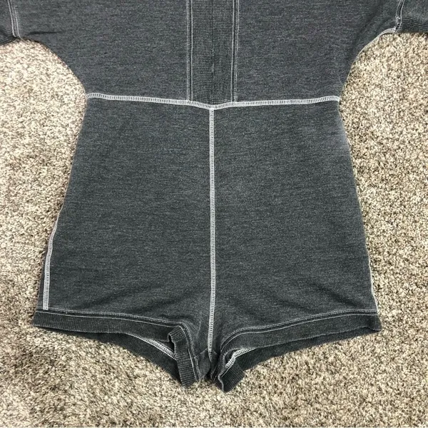 Intimately Free People Women’s Gray Romper Shorts Size Small - Image 3