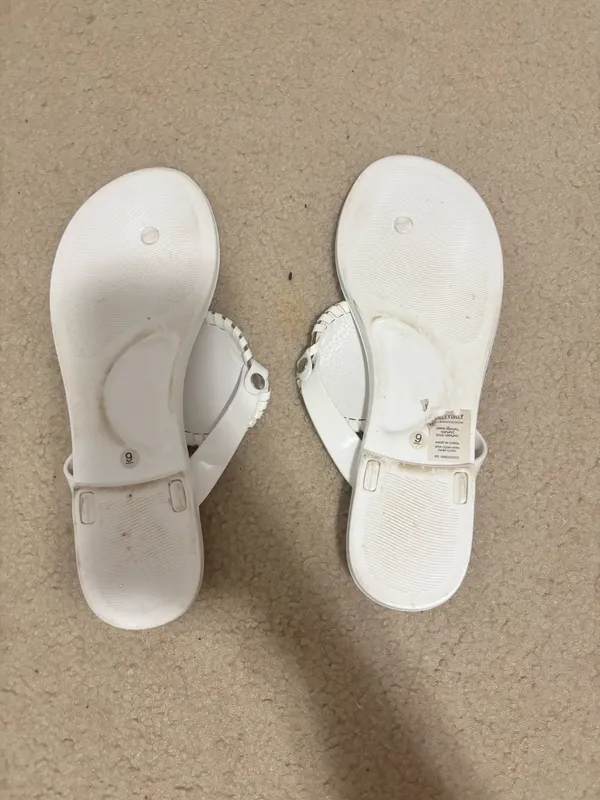 White Sandals Size 9 - Image 3