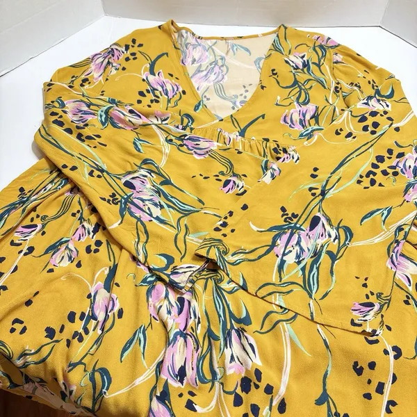 Free People Bella Floral Babydoll Blouse Large Yellow Boho Bell Sleeve Festival - Image 5