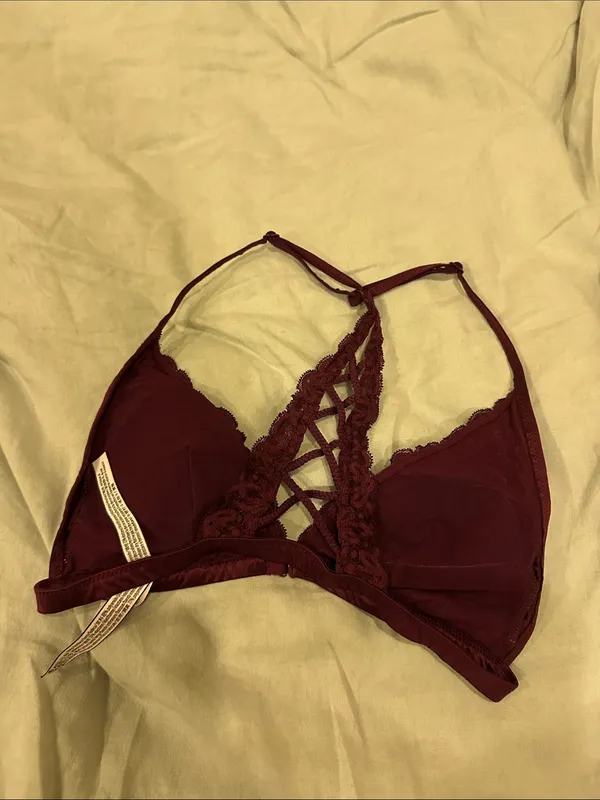 Victorias Secret front clasp bralette - Image 2