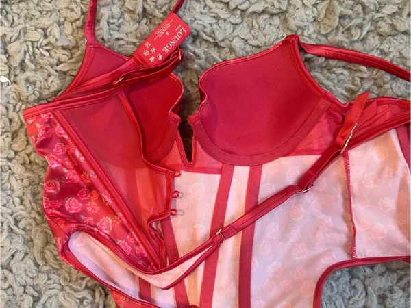 KAIA Intimates VALENTINE’S DAY LIMITED COLLECTION PURCHASED FOR 97 - Image 2