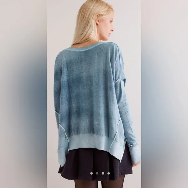 NWT we the free Free People Gibson V Neck pullover Rainforest blue green Large - Image 2