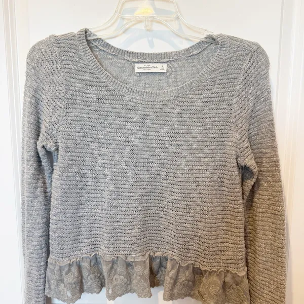 Abercrombie & Fitch Y2K Lace Trim Long Sleeve Top Size Small 2010 Mall Brand - Image 2