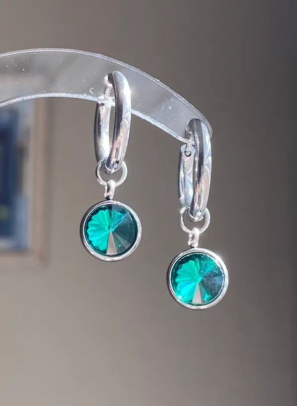 stainless steel green simple minimalist hoop earrings💚 - Image 2
