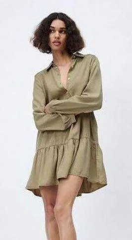 Long Sleeve Tiered Green Dress - Image 2