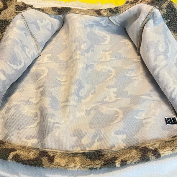 Shein Camo Faux Sherpa Jacket Oversized Small Faux Pockets Snap Closure - Image 7