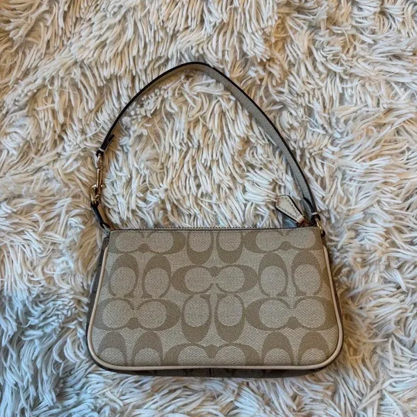 Coach Shoulder Bag - Image 2