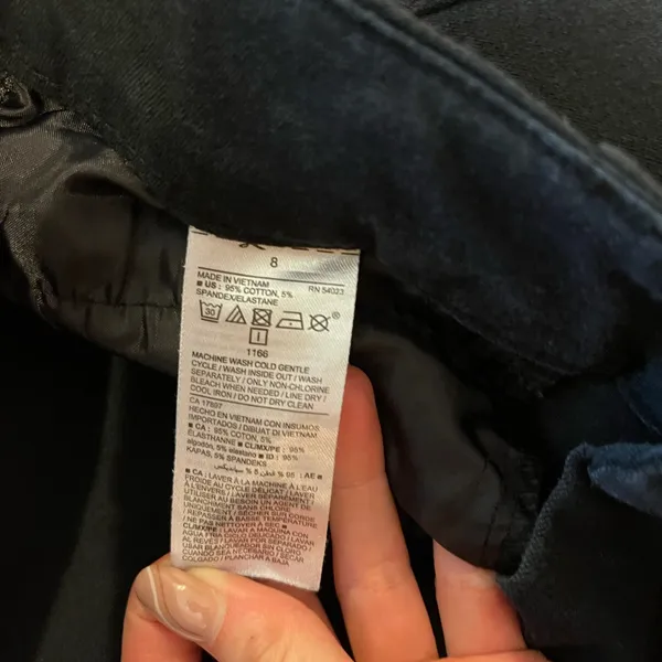 Old Navy Pixie pants - Image 3