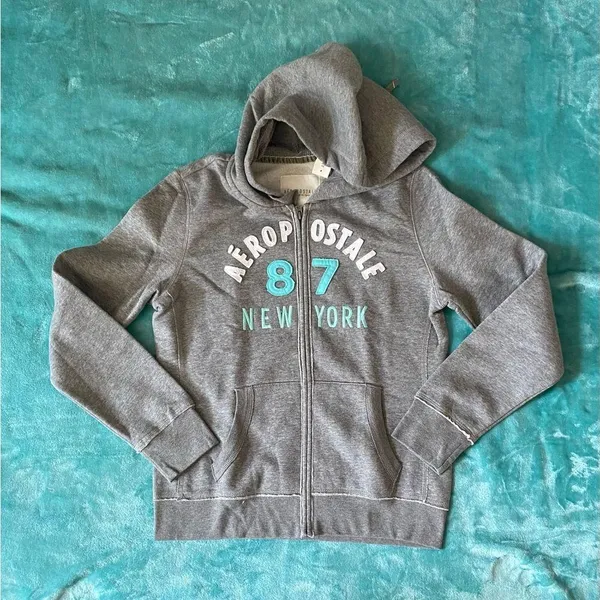 Aeropostale Women’s Grey Hoodie Sweatshirt - Image 4