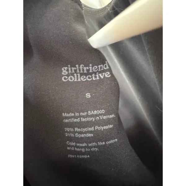 Girlfriend Collective black sports bra size small - Image 3