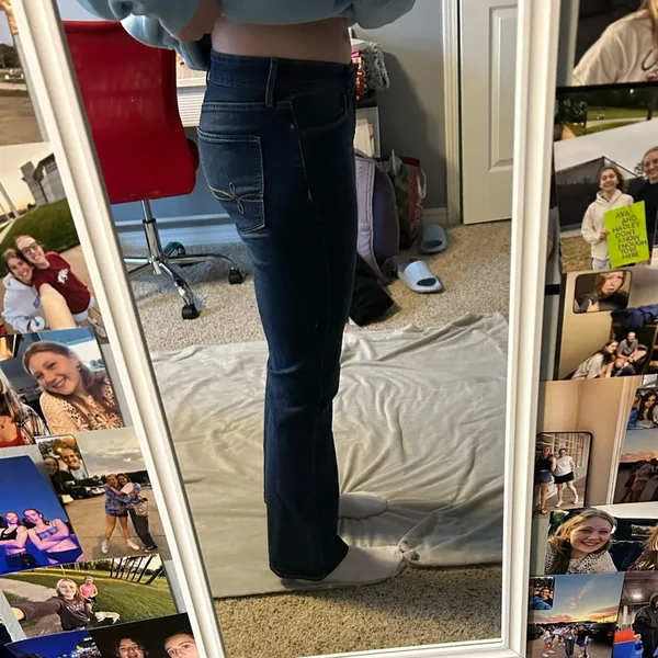 Levi's Bootcut Jeans - Image 3