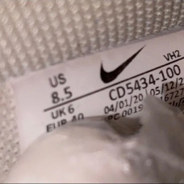 Nike Court Low Shoes - Image 3