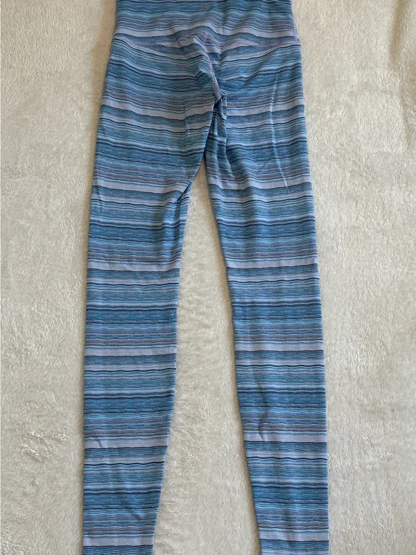Lululemon Women’s Wunder Under Leggings Size 6 High Rise Blue Purple Stripes Gym - Image 3