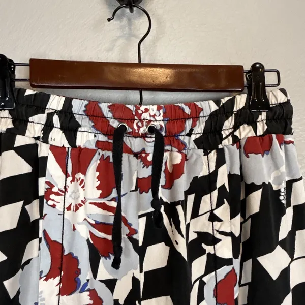 Free People Movement Abs Tracker Floral Print Split Leg Pants Size XS Black Red‎ - Image 4