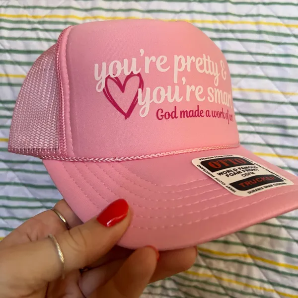 Pretty and smart country inspired trucker hat - Image 2