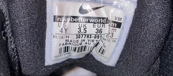 Nike Air Max 90 GS ‘Black Grey’ - Image 7