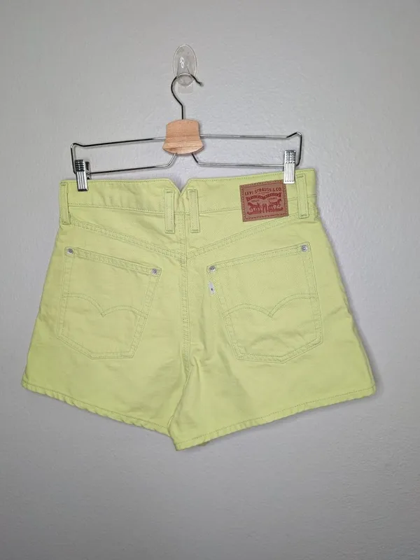 Levi's High Waisted Mom Denim Jean Shorts Button Fly Lime Green Size 31 - Image 7