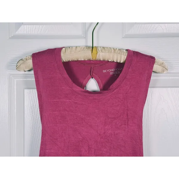 Beyond Yoga Wrap Around Tank Top Size Medium Berry Pink Pilates Barre Athleisure - Image 5