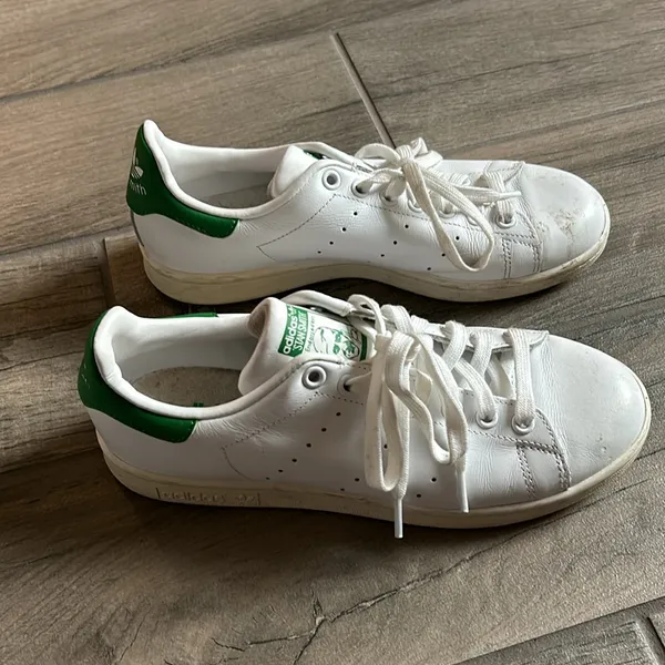 Adidas Stan smith tennis shoes - Image 3