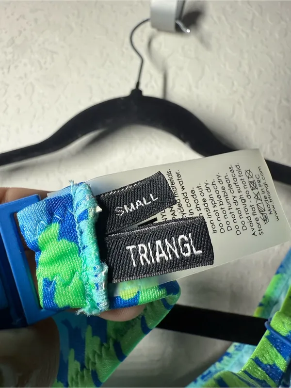 Triangl Maia Ktts Bikini Top Size Small - Image 5