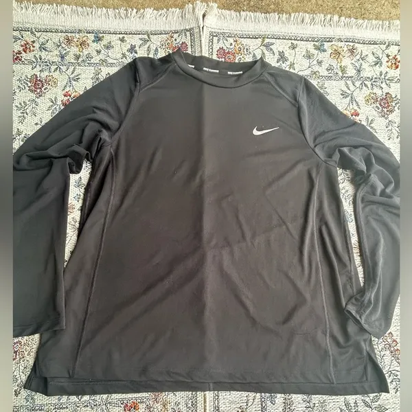 Nike Black Long Sleeve Shirt - Image 6