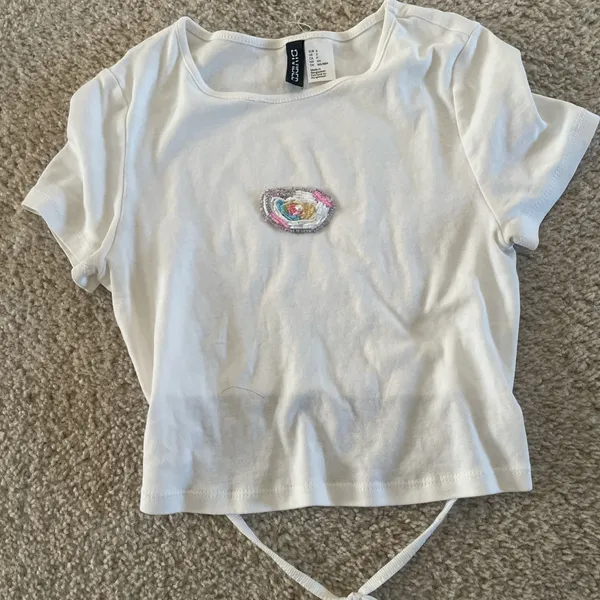 Boutique Oyster Shell Beaded top - Image 2