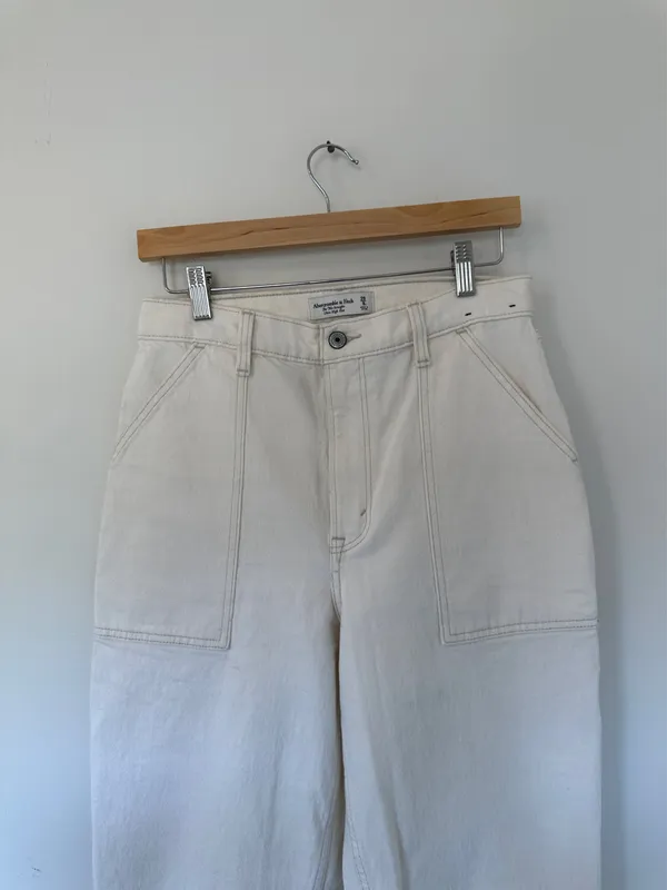 Abercrombie & Fitch The 90s Ultra High Rise Carpenter Jean White - Image 11