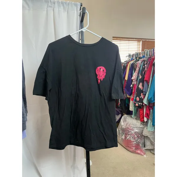 Women's Black Short Sleeve Tee with Pink Graphic, Size M - Image 2