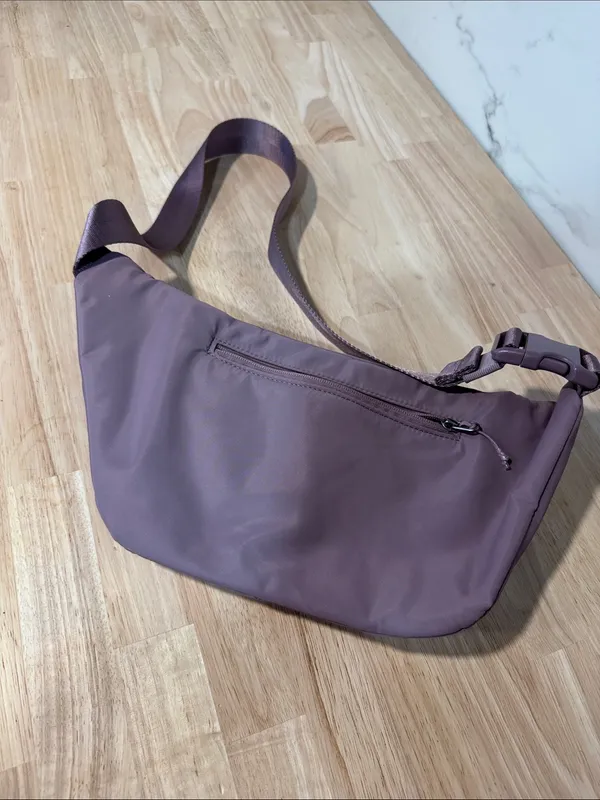 Athleta Mauve Fanny pack EUC - Image 6