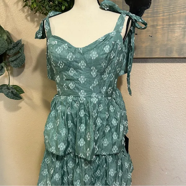Lulus NWT Gorgeous Excellence Teal Green Floral Burnout Tiered Midi Dress - Image 4