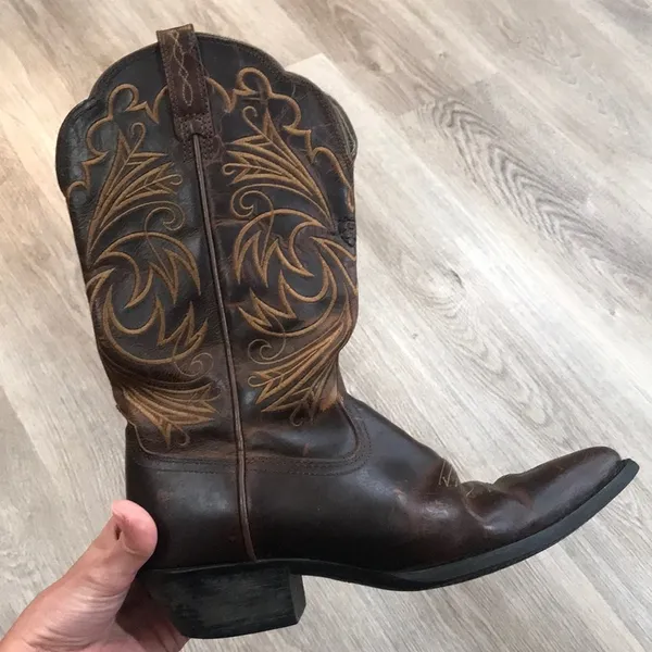Ariat Snip Toe Brown Leather Cowgirl Boots Scallop - Image 3
