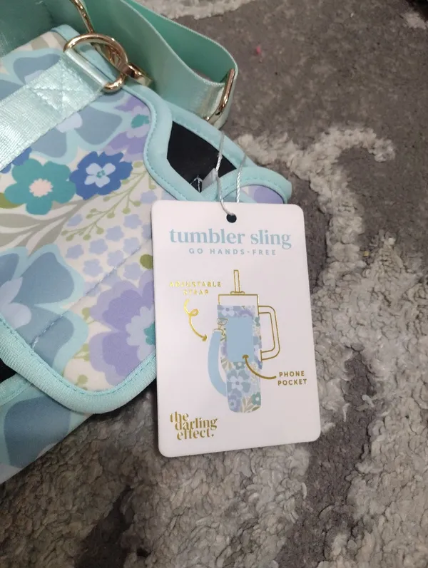 NEW the Darling Effect.Tumbler Sling Floral Neoprene Crossbody - Image 2