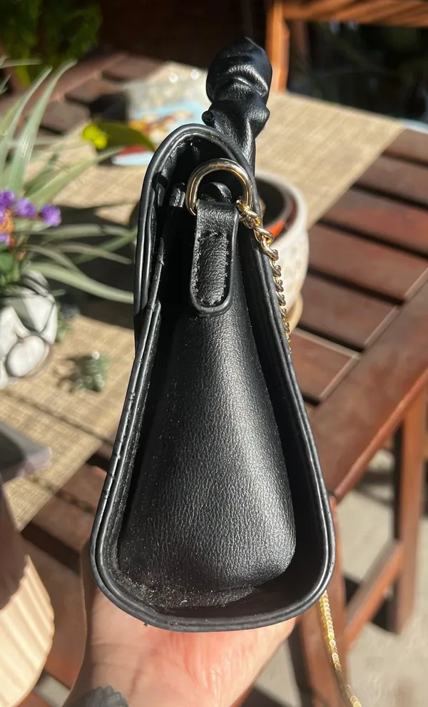 Black And Gold Chain Purse - Image 3