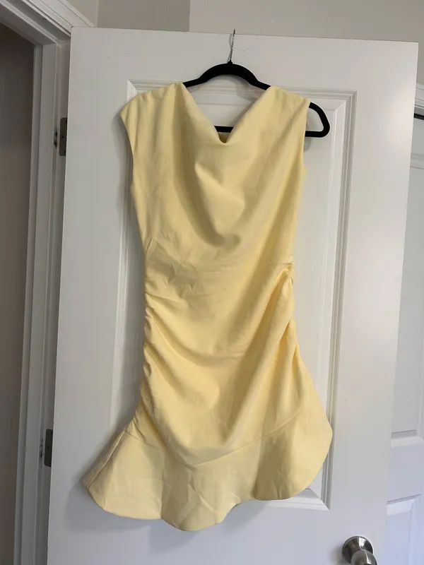 New Showpo Goldie Mini Dress Off Shoulder Ruched Fitted Dress Size 10 MSRP $109 - Image 10