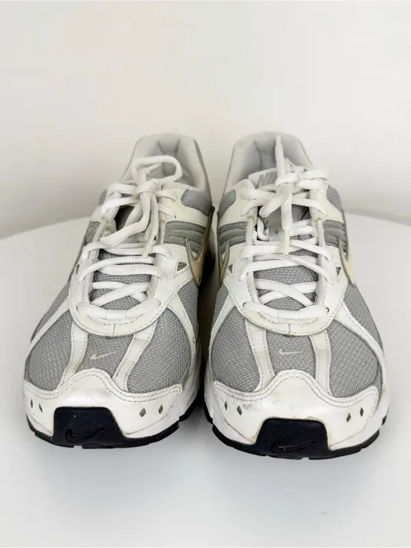 Vintage y2k Nike Downshifter II Sneakers Womens Shoes White Pink - Image 2