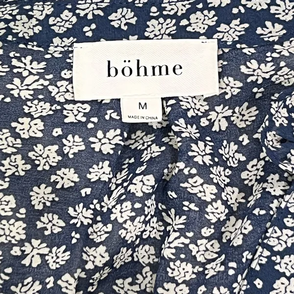 Ruffled Collar V-neck Pleated Button Up Floral Print Lightweight Navy Blue White - Image 3