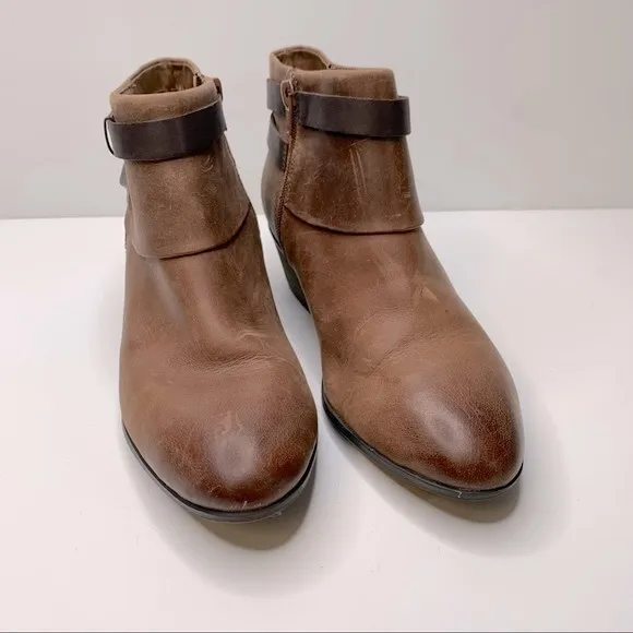 Clarks Collection’s Spye Comet Brown Nubuck‎ Ankle Boots Size 8 - Image 3