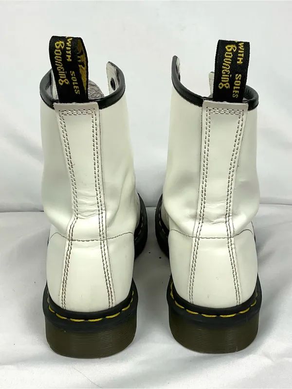 Dr. Martens 1460 8-Eye White Smooth Leather Lace Up Boot Combat Women’s Size 7 - Image 7
