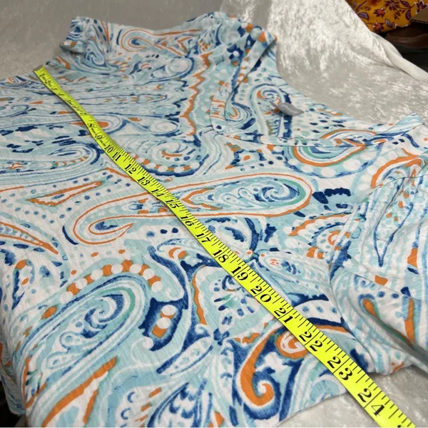 Chico's paisley v-neck tee t-shirt womens Size 3 (XL) blue short sleeve beach - Image 9
