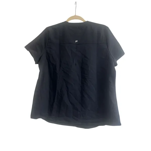 ✨Fabletics Women's Vital 1-Pocket Scrub Black Sz Large Top✨ - Image 5