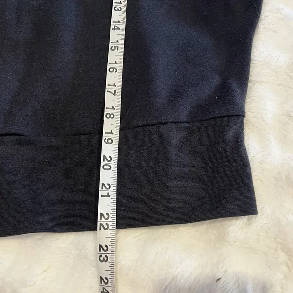 North Face Hoodie Women’s Medium Long Sleeve Black Pullover Hooded Lightweight - Image 5