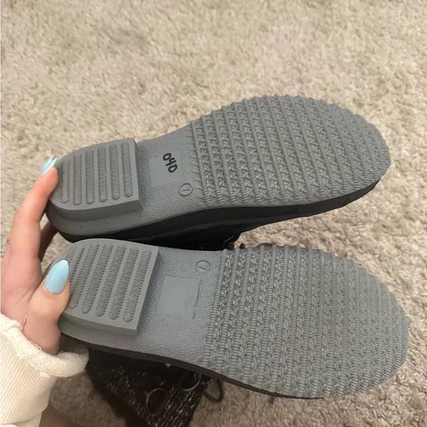Khombu Black Snow Boots - Image 2
