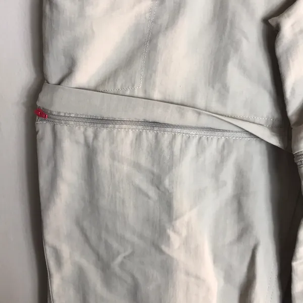 The North Face women's. Convertible Pants Beige Cargo Shorts Hiking Outdoor - Image 7