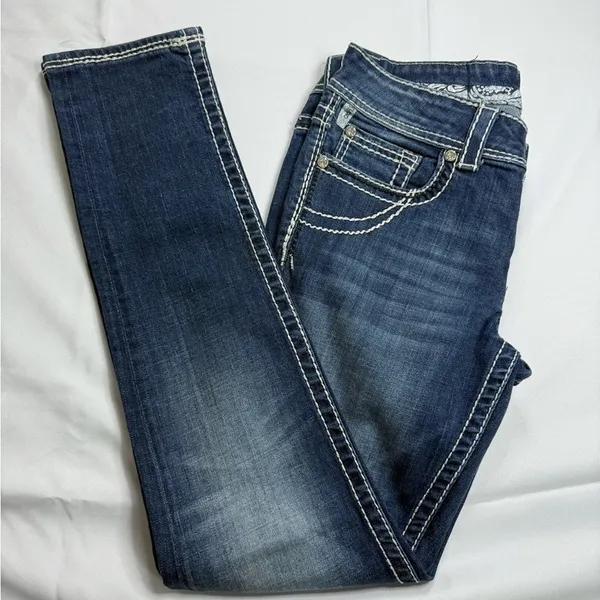Studio Blue Boot Cut Jeans with Embroidered Design Size undefined - Image 4