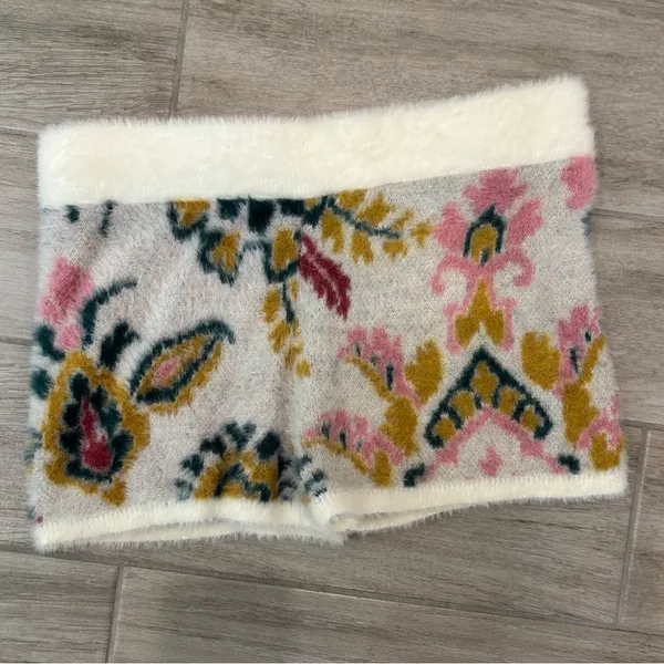 Anthropologie Daily Practice‎ Fuzzy Floral shorts size Small - Image 6